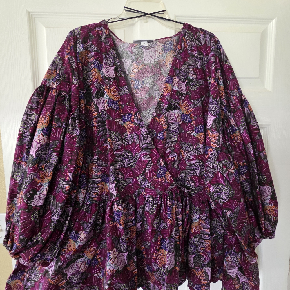 Floral V-Neck Blouse with Puff Sleeves